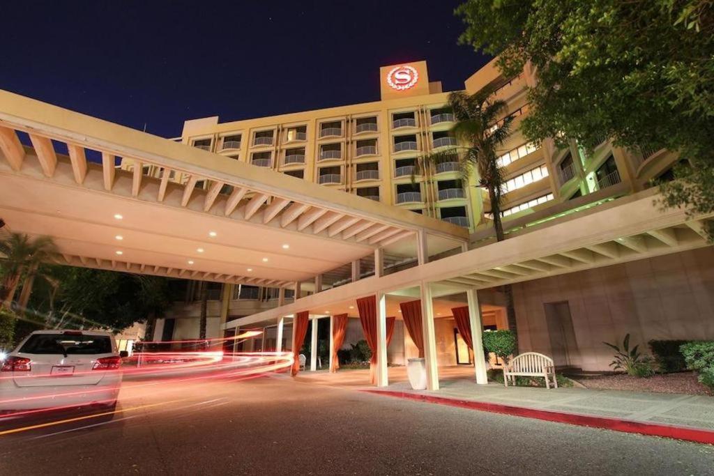 Sheraton Crescent Hotel Phoenix Exteriér fotografie